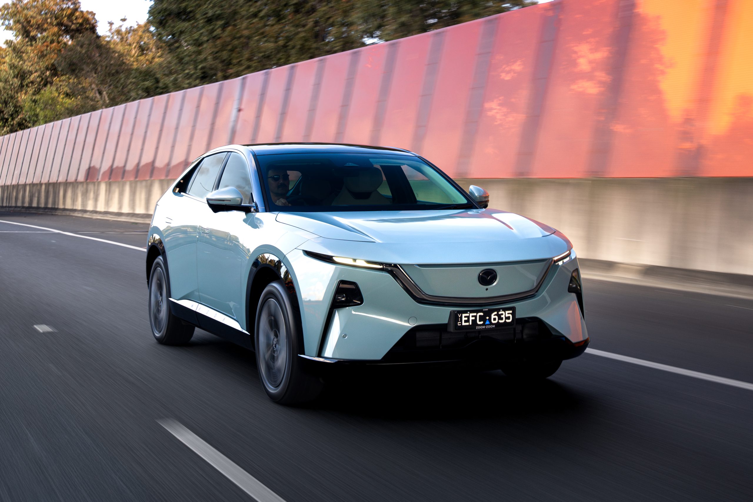 Air Stream Blue Metallic Mazda CX-6e