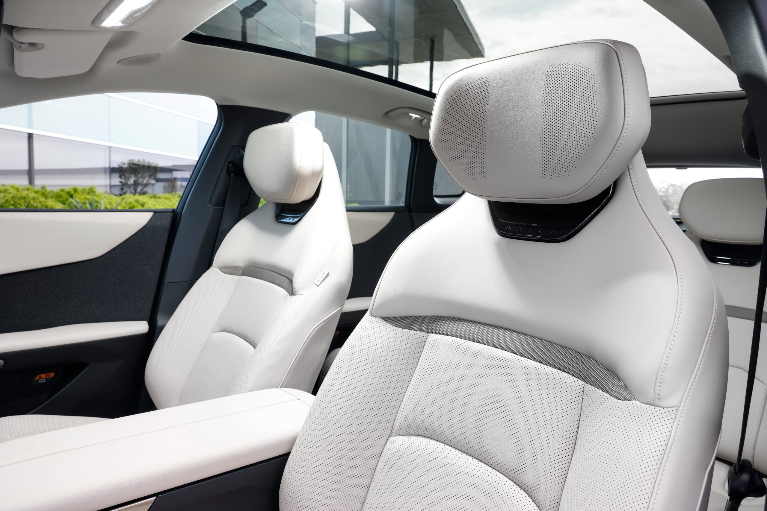 Mazda CX-6e interior