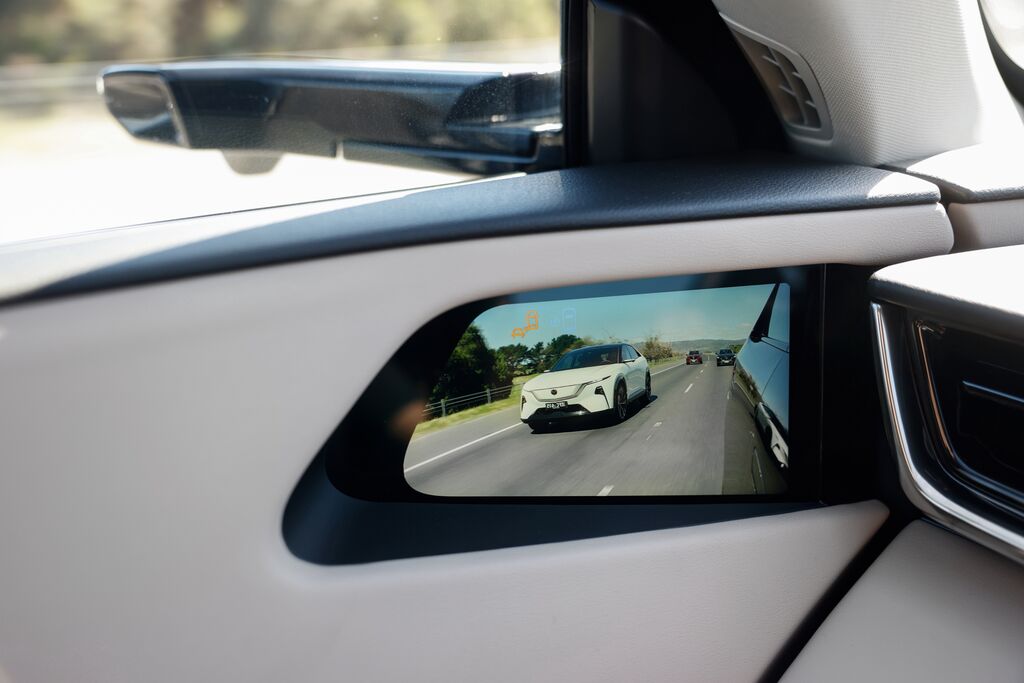 Mazda CX-6e 50-inch active driving display