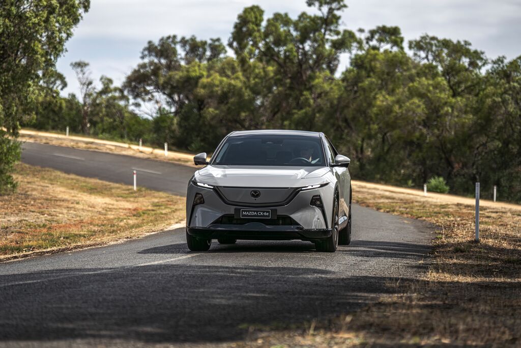 Machine Grey Metallic Mazda CX-6e